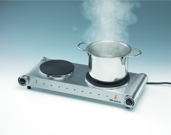 Ariete semplifica la vita in cucina con i nuovi forni e con le pratiche piastre di cottura