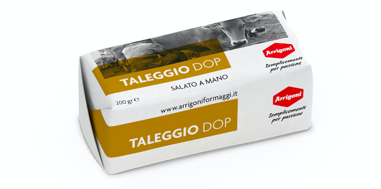 Taleggio Dop Arrigoni, il formaggio della tradizione spazzolato ancora a mano - Sapori News 