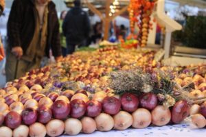 Mercato delle cipolle di Berna, tra colori, sapori e storia