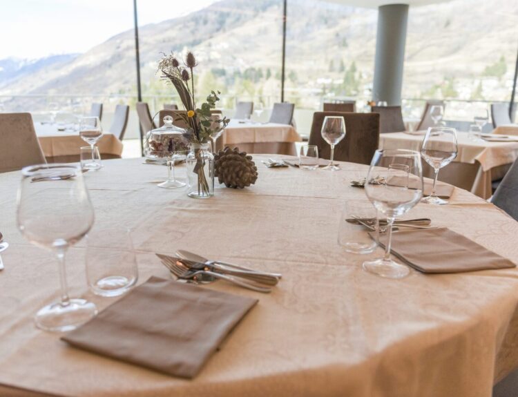 Al ristorante Il Panoramico di Ponte di Legno imperdibile serata bollicine e BBQ