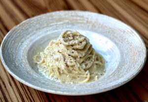 L'FH55 Grand Hotel Palatino di Roma celebra con il Cacio e Pepe Day il piatto simbolo della cucina romana