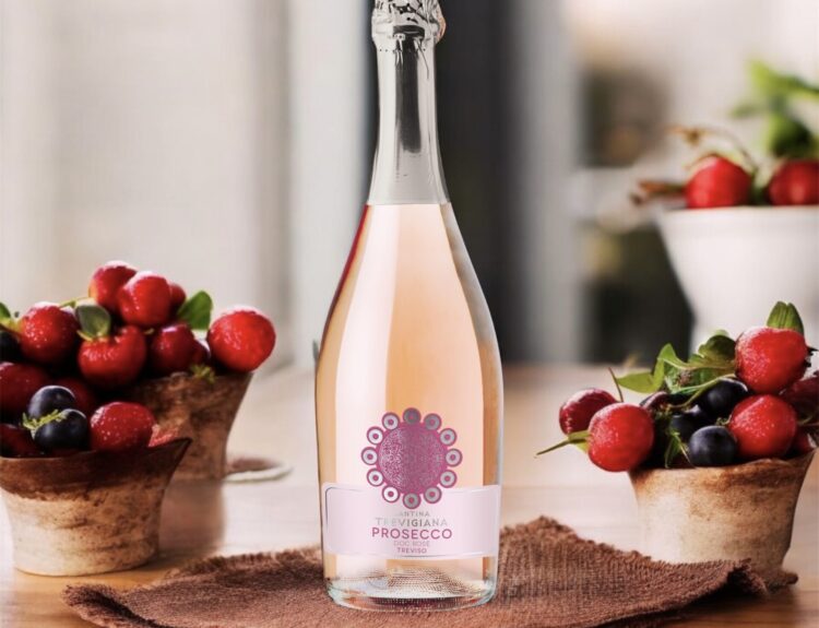 Celebra la Giornata della Donna con il Prosecco Rosé Treviso Brut di Ponte1948: eleganza, freschezza e raffinatezza in ogni sorso