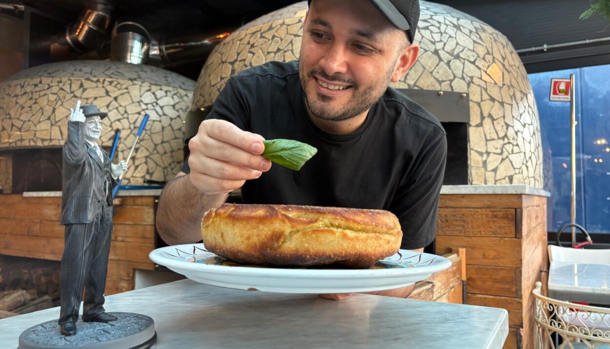 Scopri la Margherita Fojuta di Chef Ciro di Maio: una pizza che omaggia la tradizione napoletana con un tocco creativo e sorprendente!